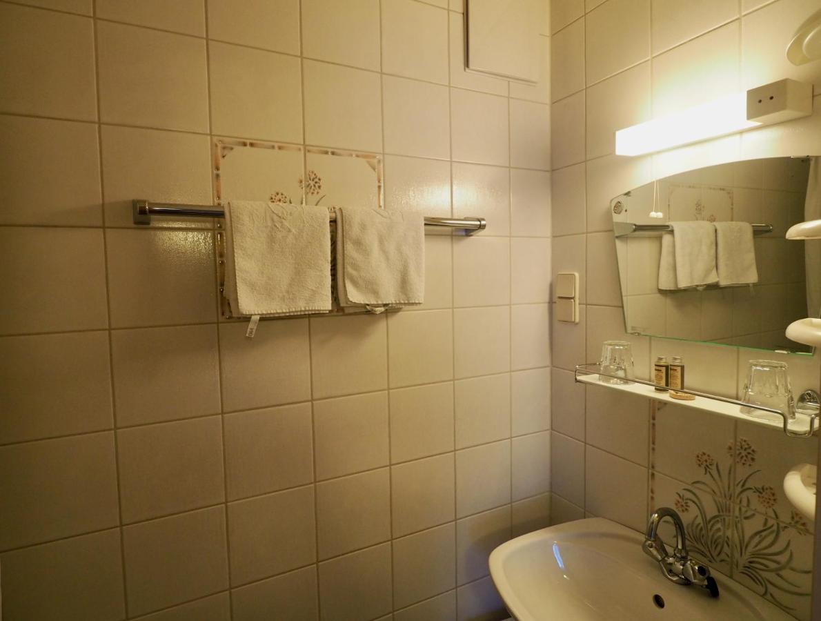 Gasthof Zum Gruenen Specht Oberzeiring ภายนอก รูปภาพ